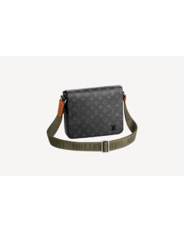 LV New District PM Louis Vuitton M45627