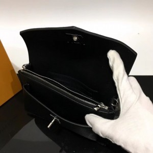 Louis Vuitton Mylockme Chain Pochette M63471