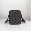 LV Christopher Wearable Wallet Louis Vuitton M69404