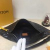 LV Discovery Bumbag Louis Vuitton M45220