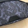 Louis Vuitton M57276 LV Discovery Bumbag