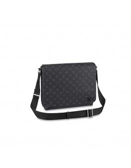 Louis Vuitton M45271 LV District MM