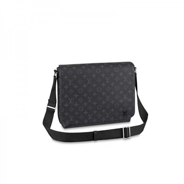 Louis Vuitton M45271 LV District MM