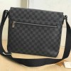 Louis Vuitton N40350 LV District MM