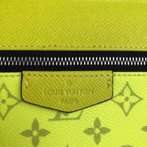Louis Vuitton Discovery Backpack PM M30228