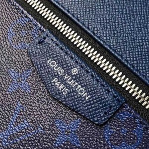 Louis Vuitton Discovery Backpack PM M30229