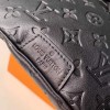 Louis Vuitton Discovery Bumbag M44388