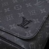 Louis Vuitton District MM Messenger Bag M44001