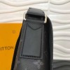 Louis Vuitton District PM Messenger Bag M44000