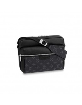 Louis Vuitton Outdoor Messenger Bag M30233