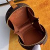 Louis Vuitton LV Round Case M68524