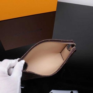 Louis Vuitton LV Toiletry Pouch 19 M47544