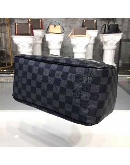 Louis Vuitton Toiletry Pouch N47625