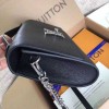 LV M56088 Louis Vuitton Lockme Clutch