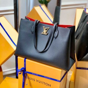 Louis Vuitton Lockme Shopper LV M57345