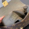 Louis Vuitton Locky BB LV M44797