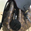 Louis Vuitton M45515 LV Montsouris PM