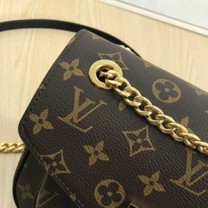 Louis Vuitton Passy LV M45592