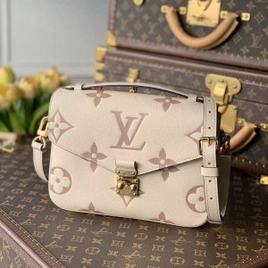 Louis Vuitton M45596 LV Pochette Metis