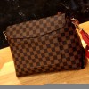 Louis Vuitton LV Beaubourg MM N40176