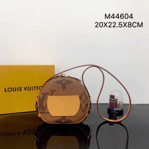 Louis Vuitton LV Boite Chapeau Souple Handbag M44604