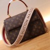 Louis Vuitton LV Cluny BB M44863