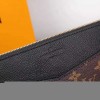 Louis Vuitton Daily Pouch M62048