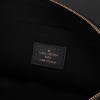 Louis Vuitton Daily Pouch M62048
