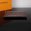 Louis Vuitton Daily Pouch M64591