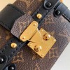 Louis Vuitton Essential Trunk M68566