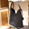 Louis Vuitton LV Lockme Hobo M52776