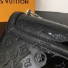 Louis Vuitton LV Wynwood M90445