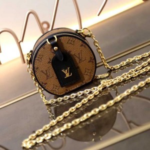 Louis Vuitton Petite Boite Chapeau Necklace M68577