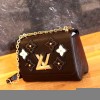 Louis Vuitton LV Twist MM M53762